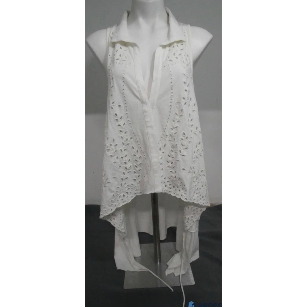 Forever That Girl Wmn's White/Floral Stitched Blouse Sz. M/L